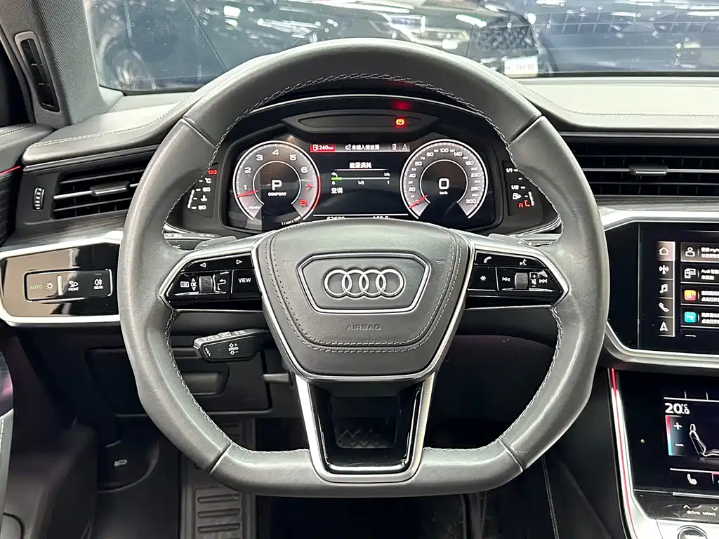 Audi A6L — фото 18