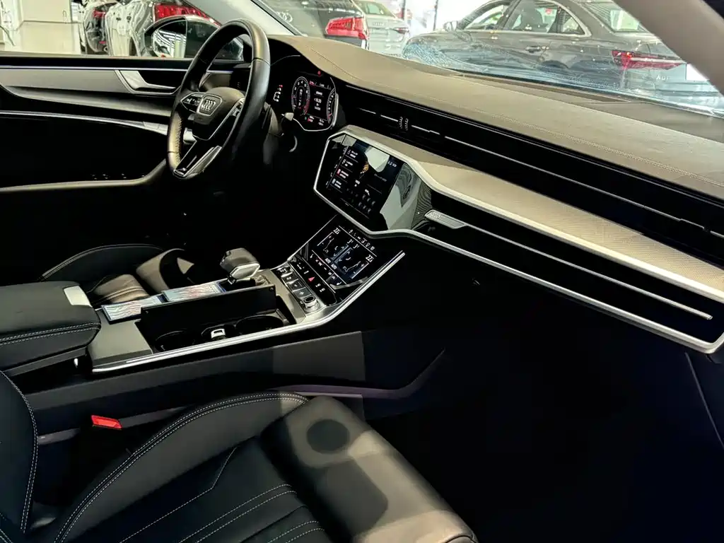 Audi A7 — фото 9