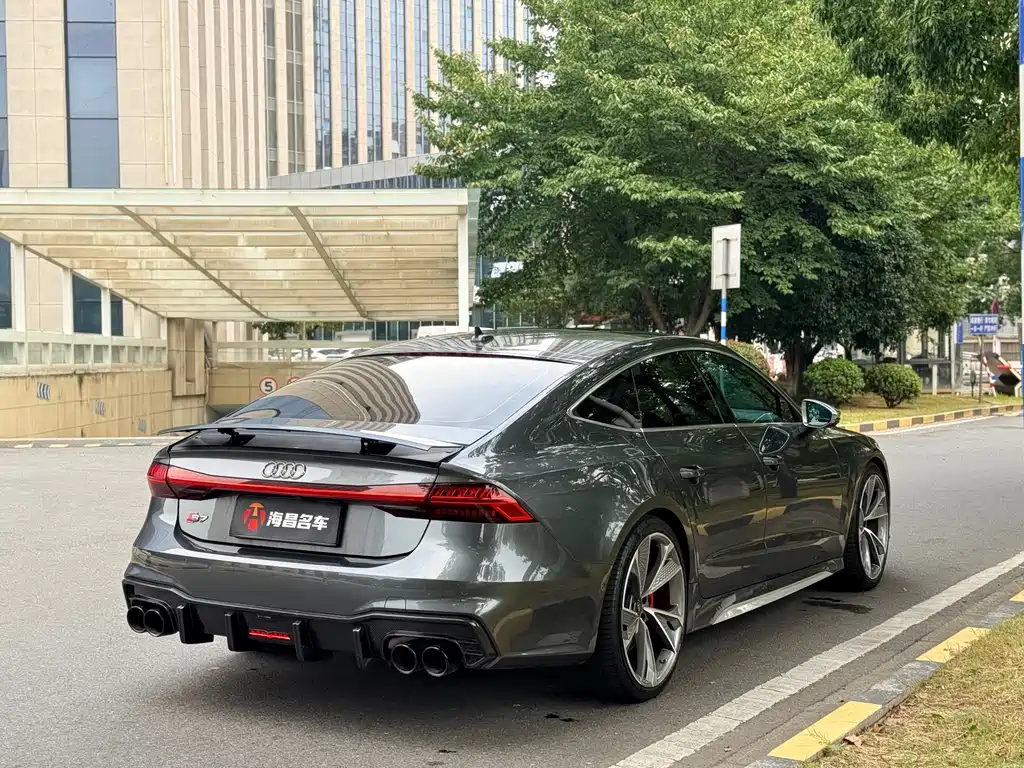 Audi S7 — фото 6