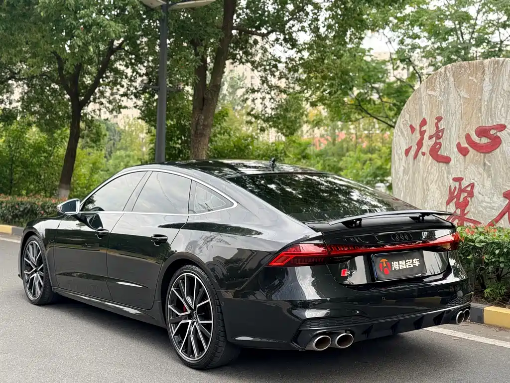 Audi S7 — фото 4