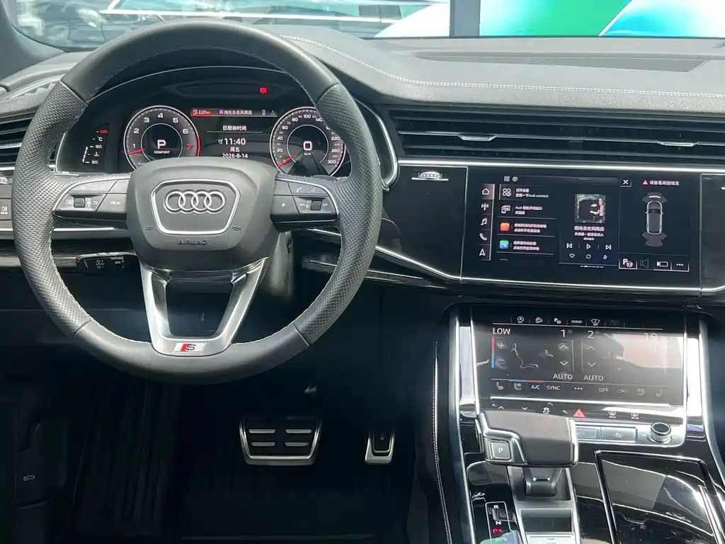 Audi Q8 — фото 31