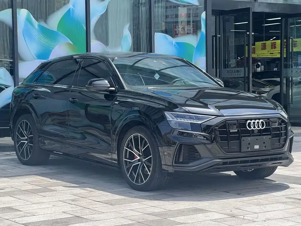 Audi Q8 — фото 5