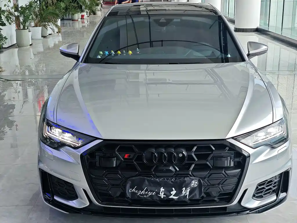 Audi S6 — фото 2