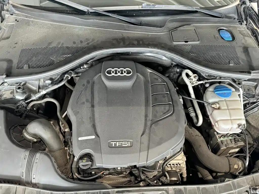 Audi A6L — фото 14