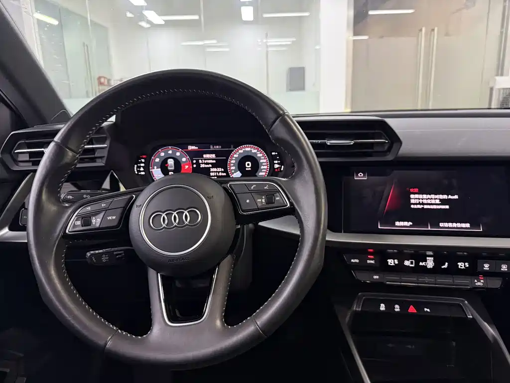 Audi A3 — фото 17