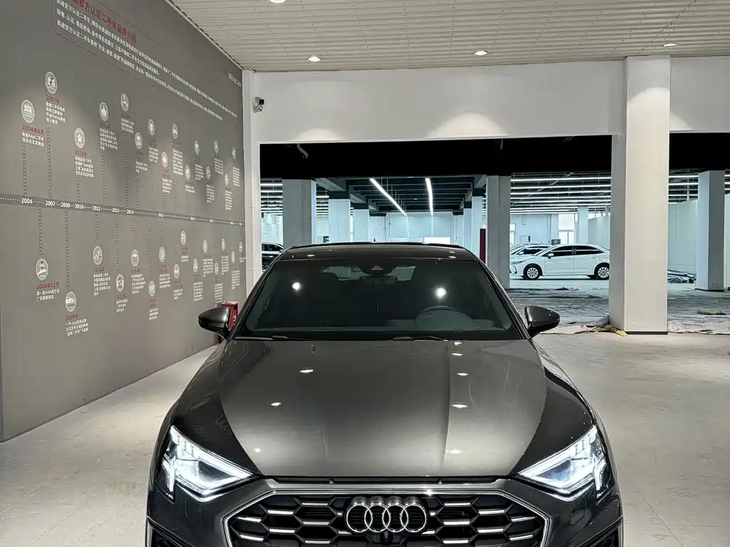 Audi A3 — фото 2