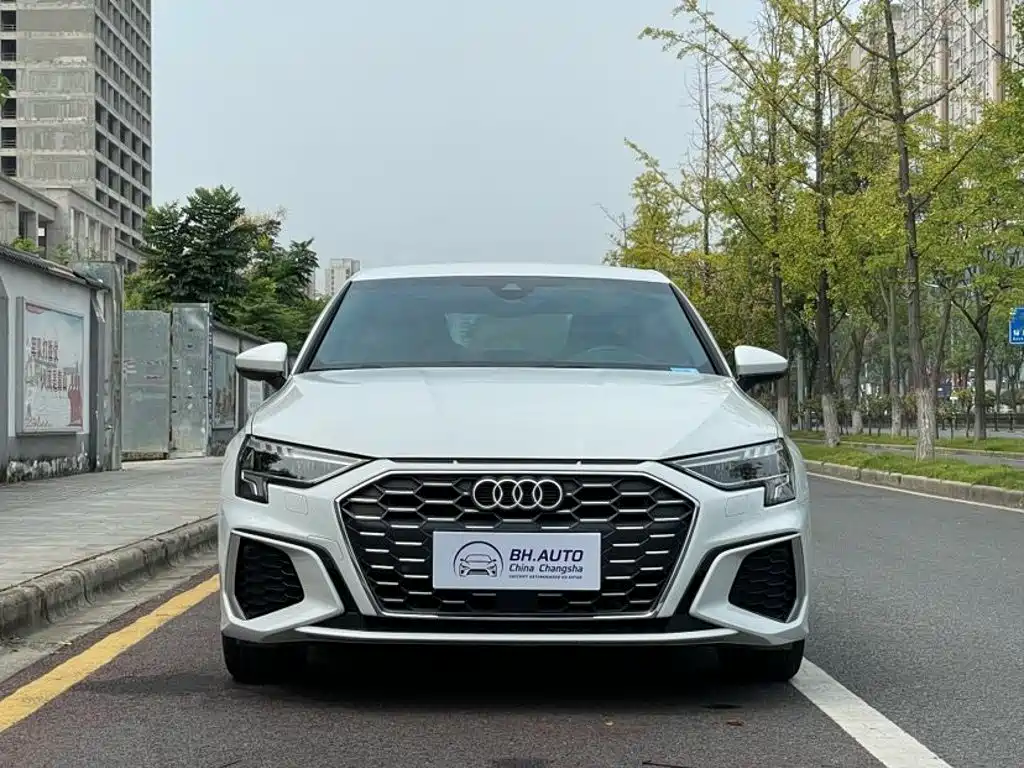 Audi A3 — фото 2