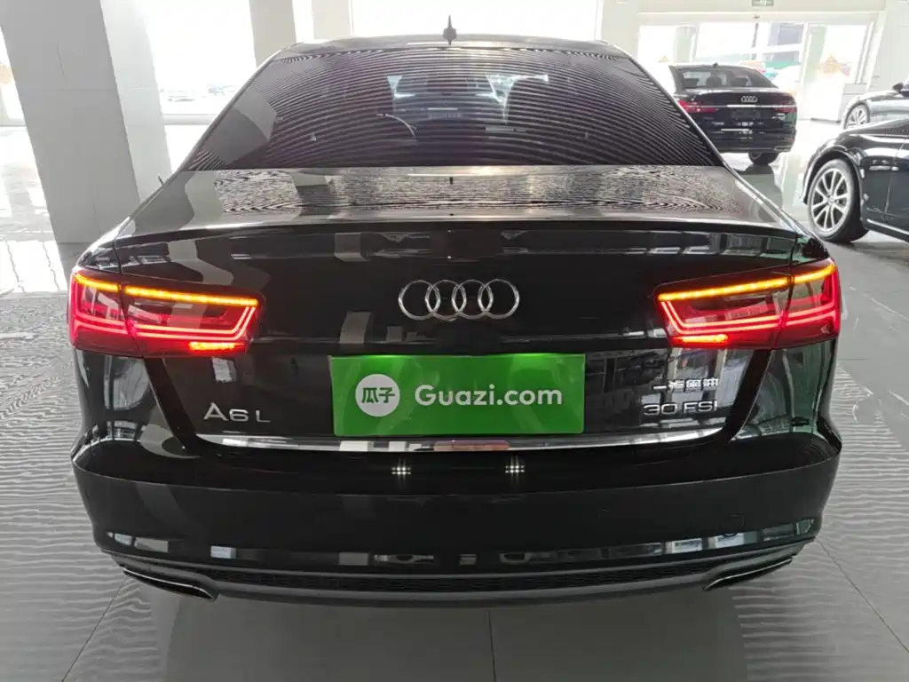 Audi A6L — фото 6
