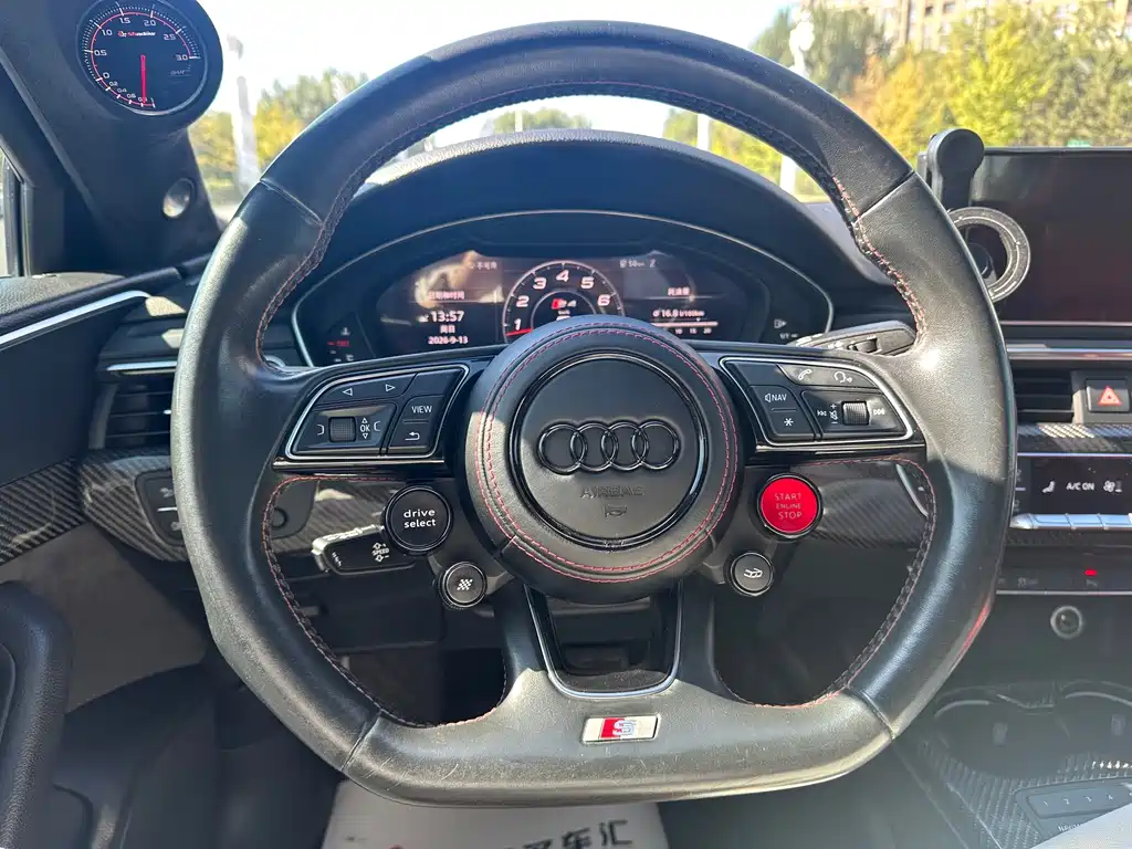 Audi S4 — фото 10