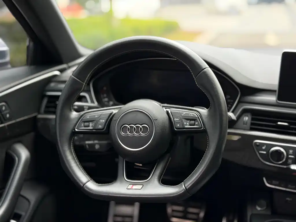 Audi S4 — фото 11