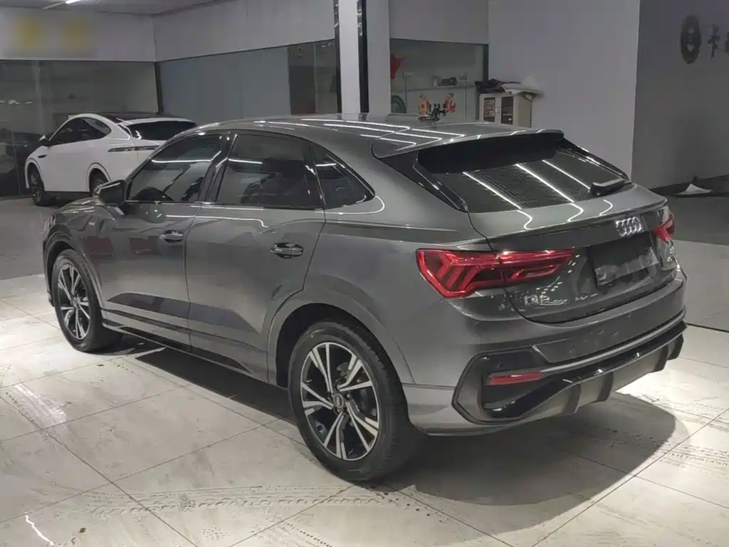 Audi Q3 Sportback — фото 5