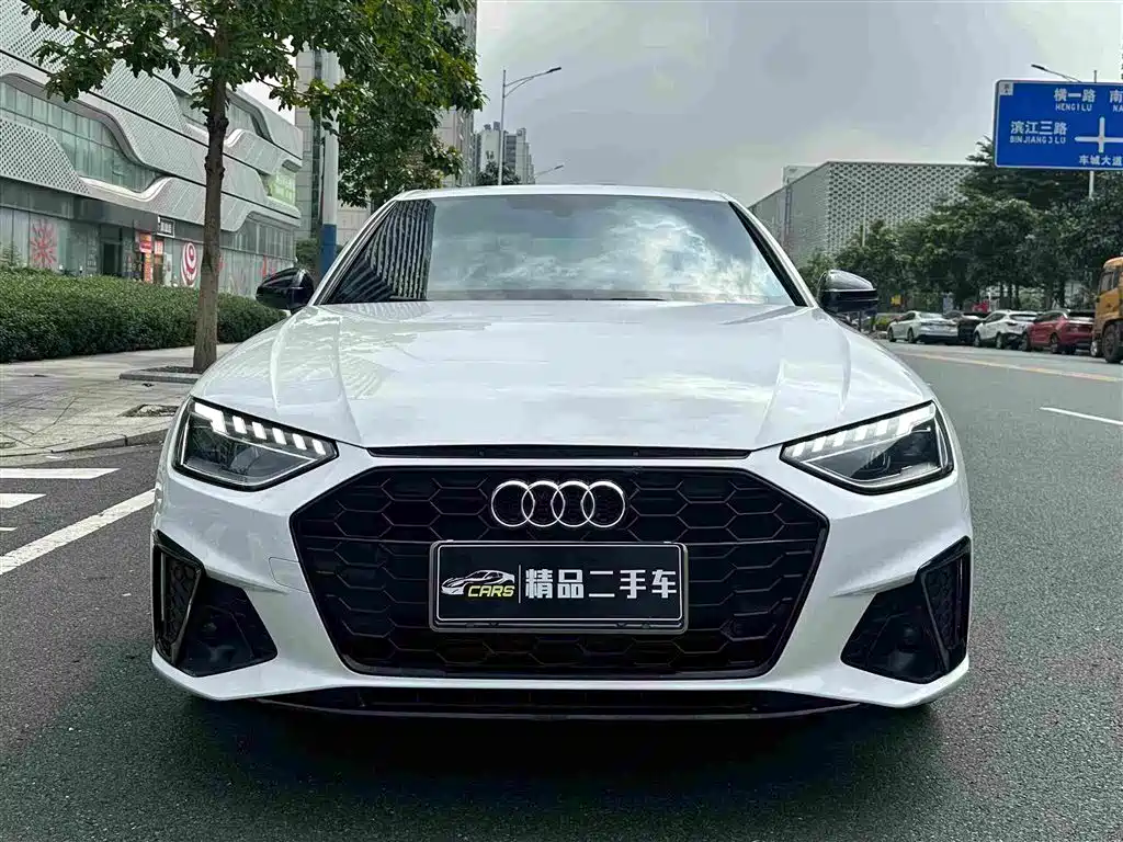 Audi A4L — фото 2