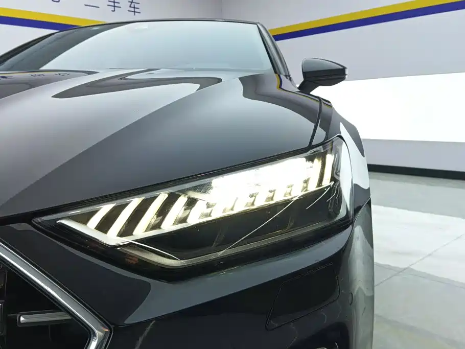 Audi A7L — фото 5