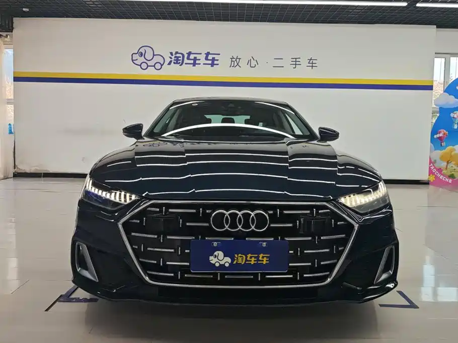 Audi A7L — фото 2