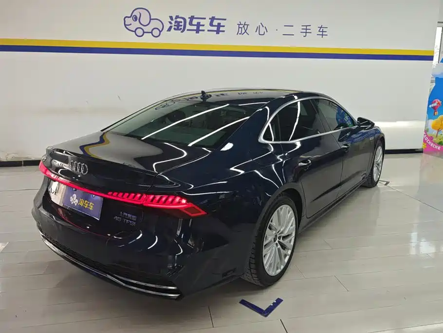 Audi A7L — фото 3