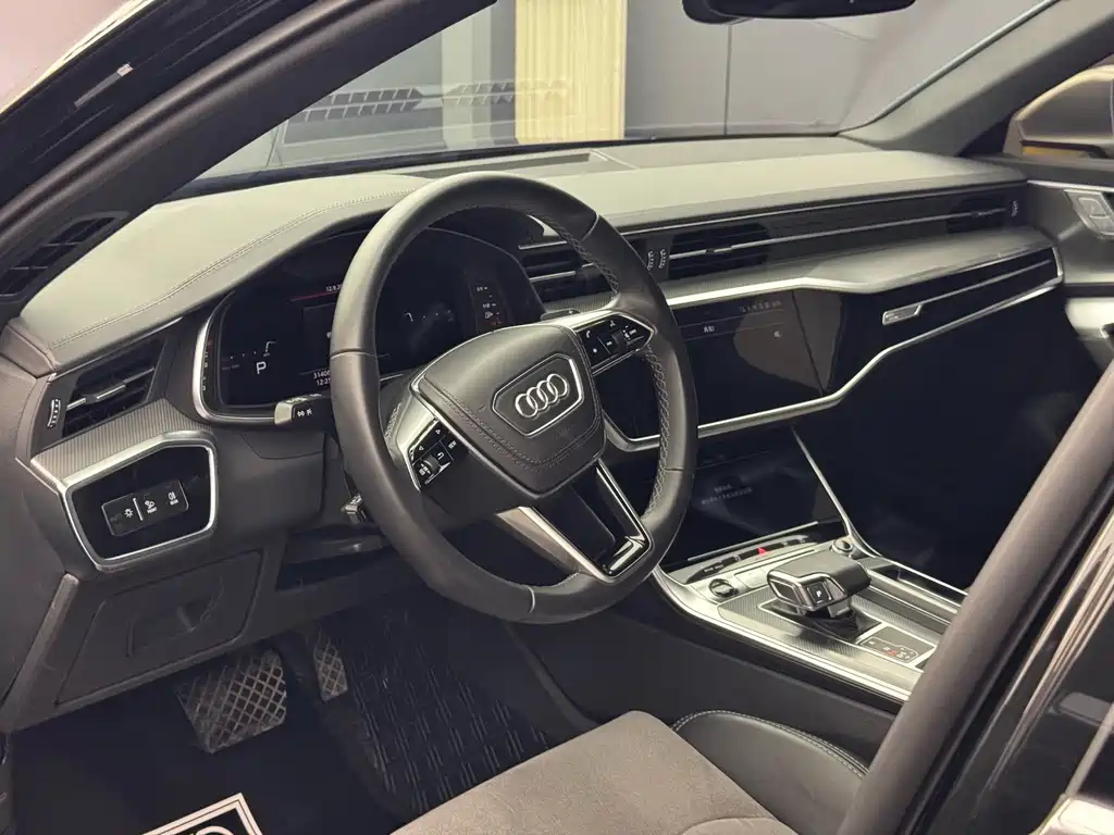 Audi A6L — фото 4