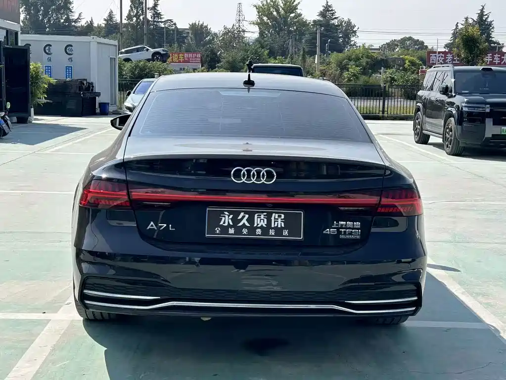 Audi A7L — фото 17