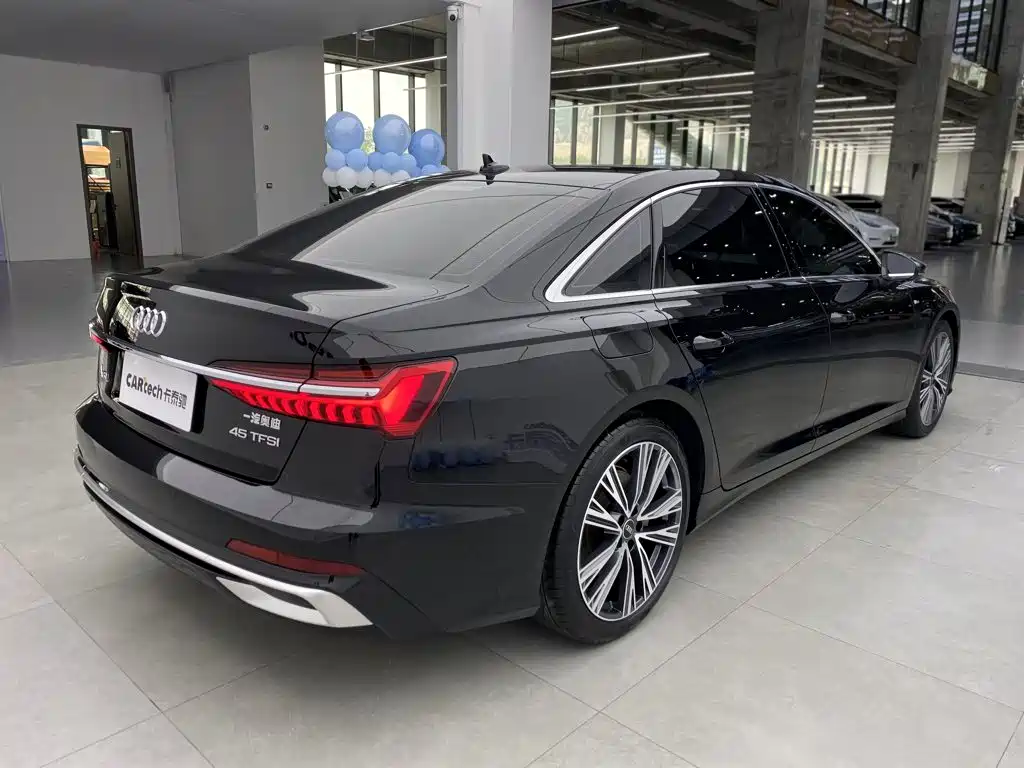 Audi A6L — фото 3