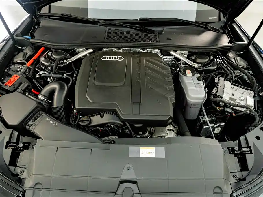 Audi A6L — фото 25