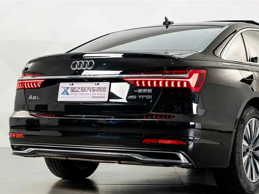 Audi A6L — фото 7