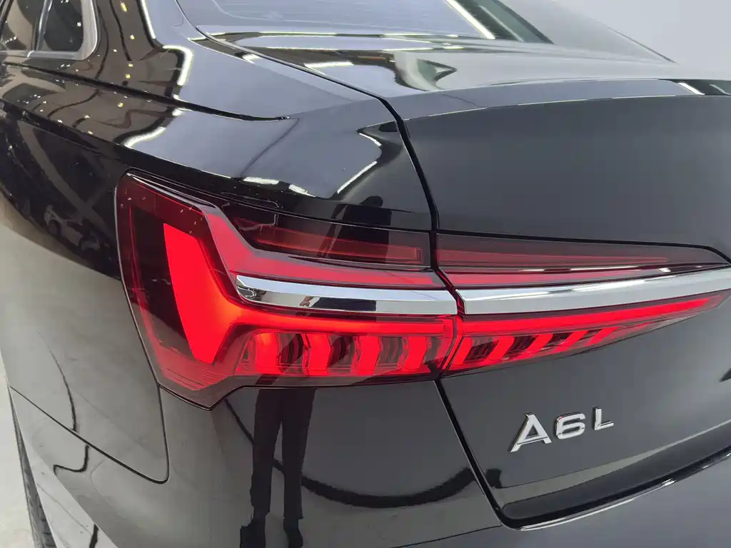 Audi A6L — фото 8