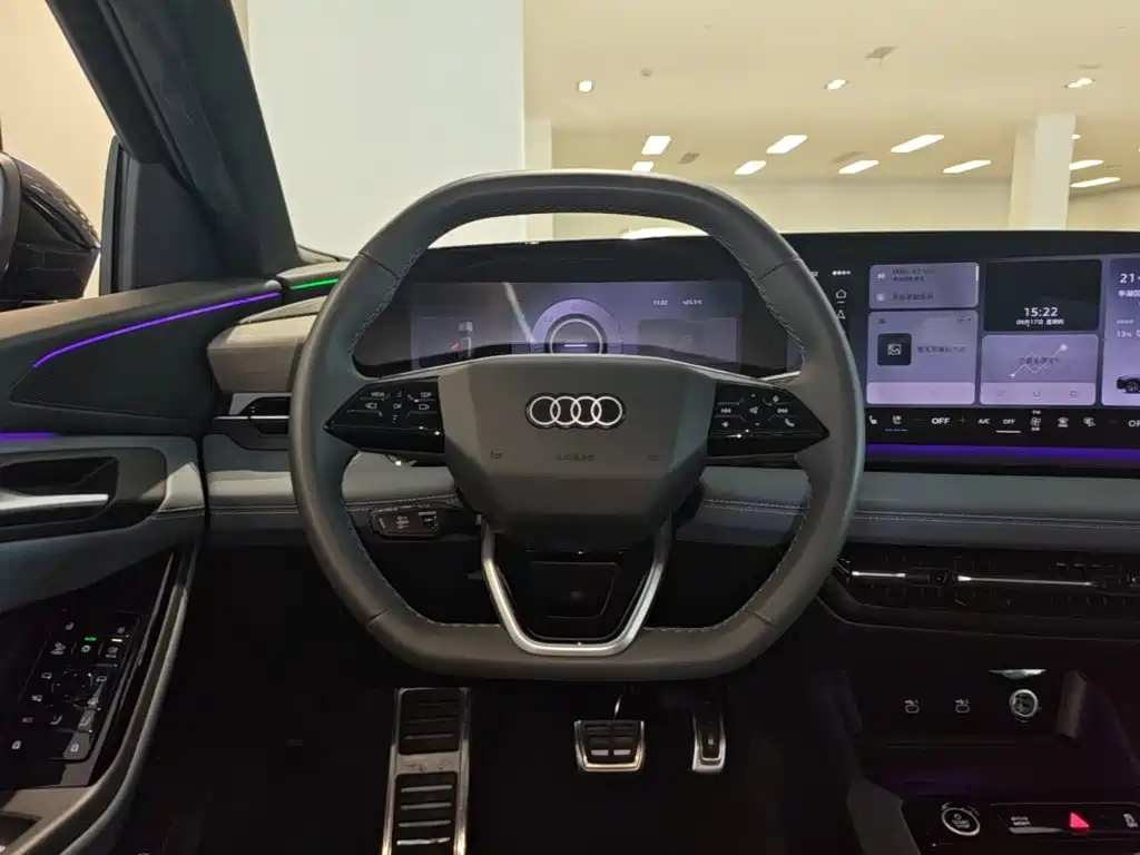 Audi Q6L e-tron — фото 11