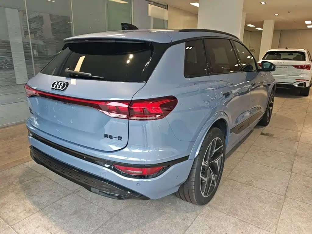 Audi Q6L e-tron — фото 7