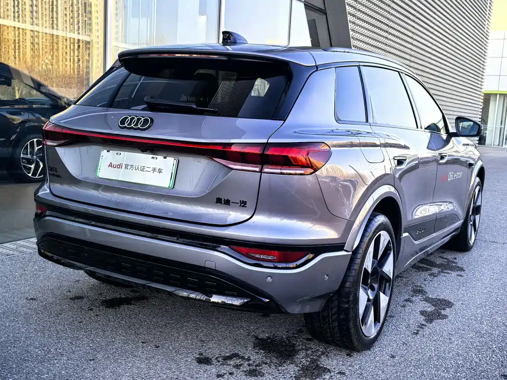Audi Q6L e-tron — фото 5