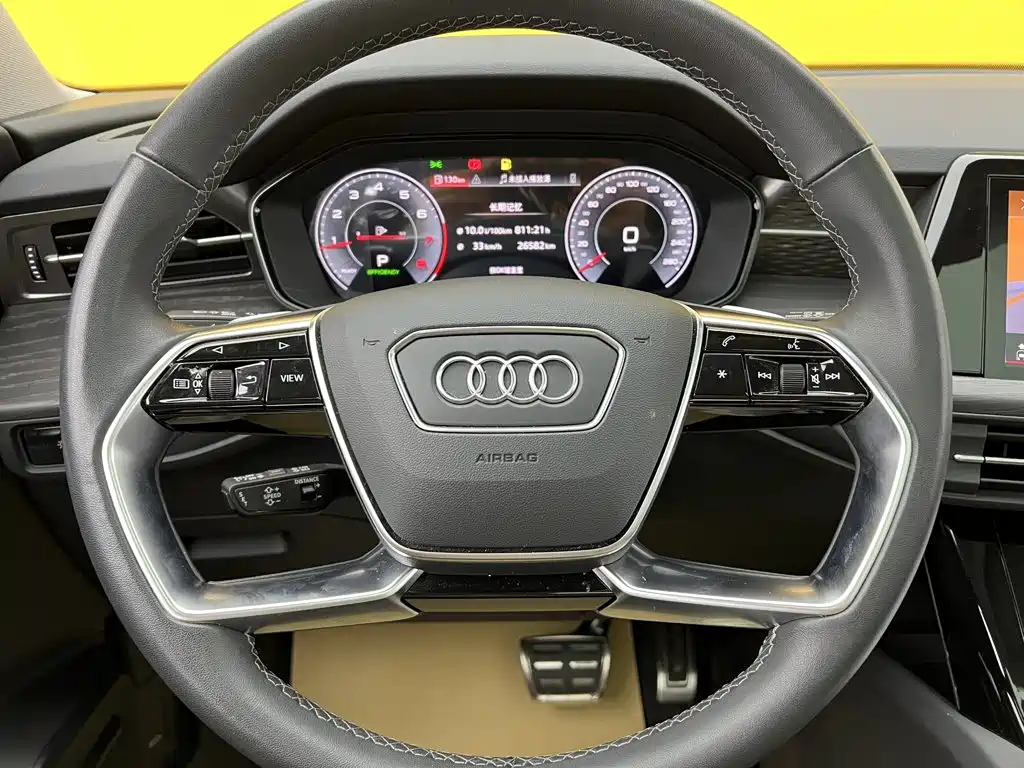 Audi Q6 — фото 14