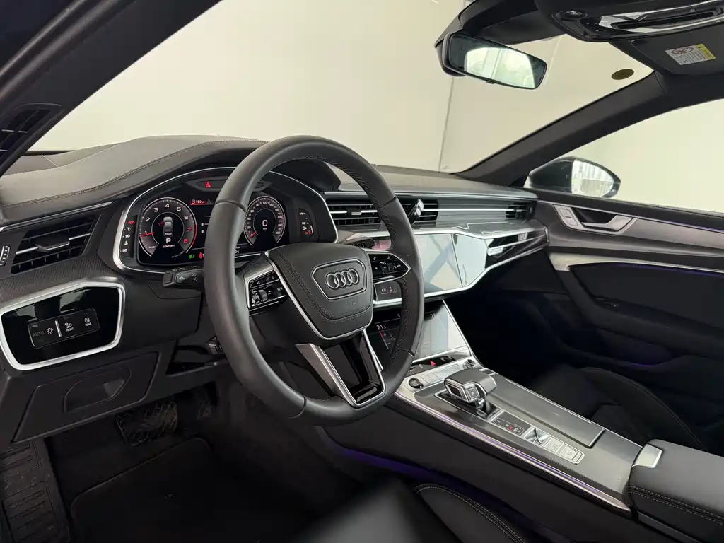 Audi A6L — фото 6