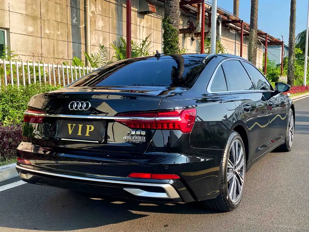 Audi A6L — фото 7