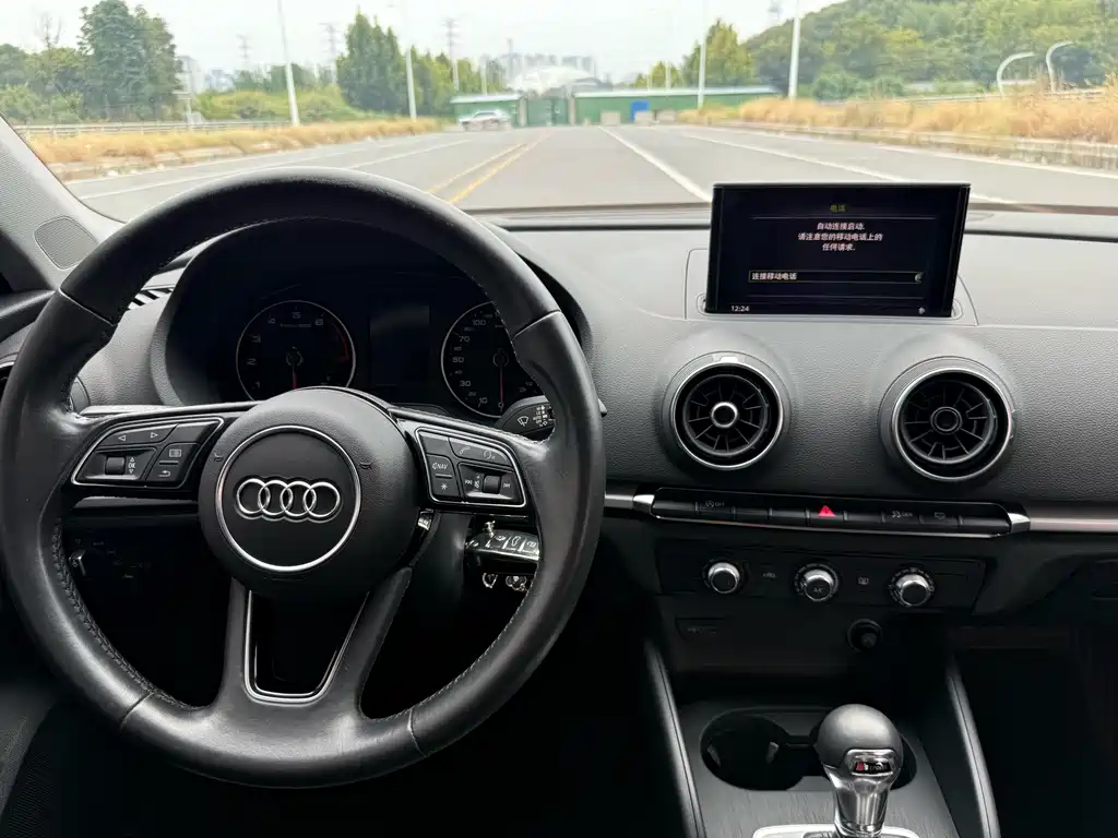 Audi A3 — фото 6