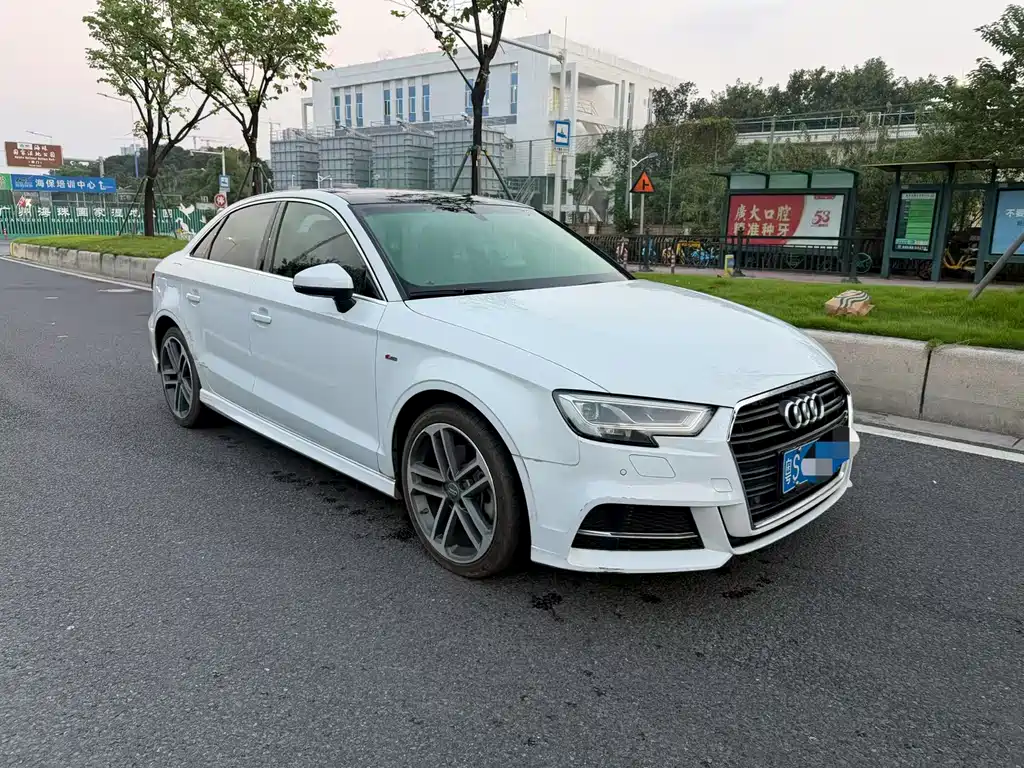 Audi A3 — фото 3