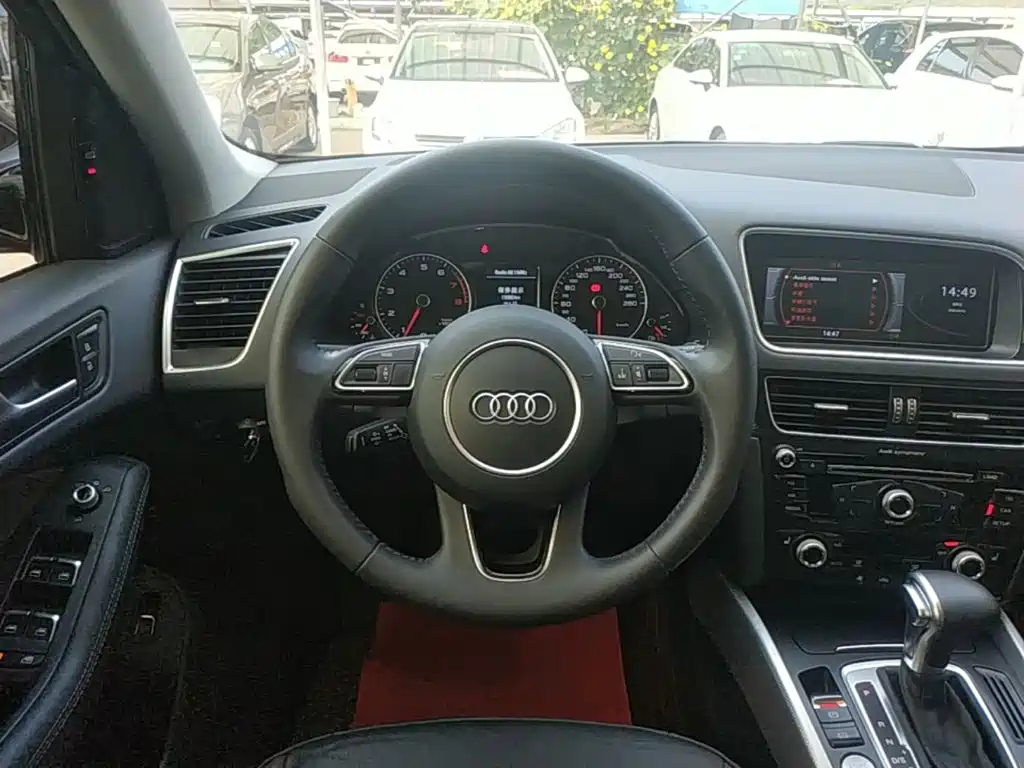 Audi Q5 — фото 11
