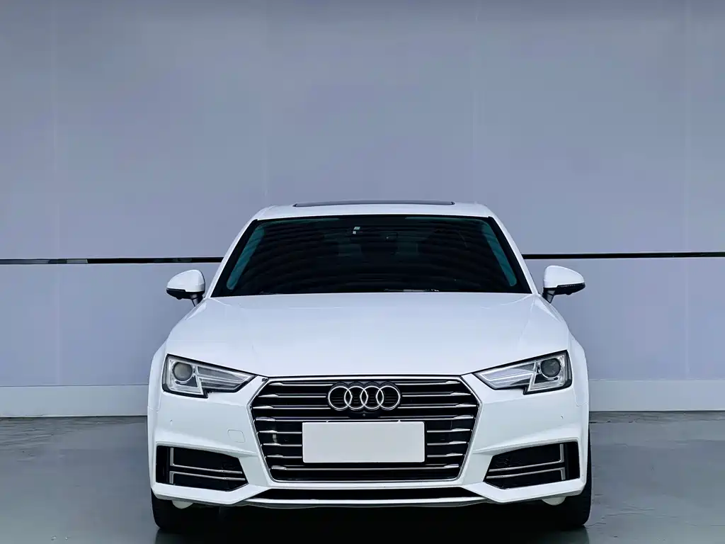 Audi A4L — фото 2