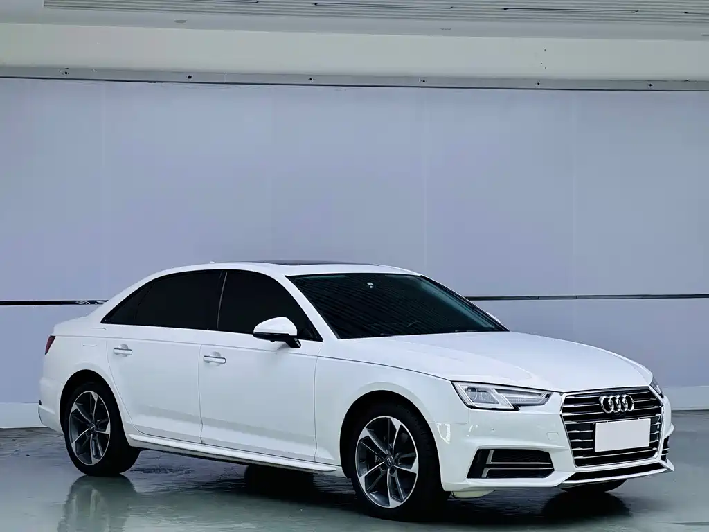 Audi A4L — фото 3