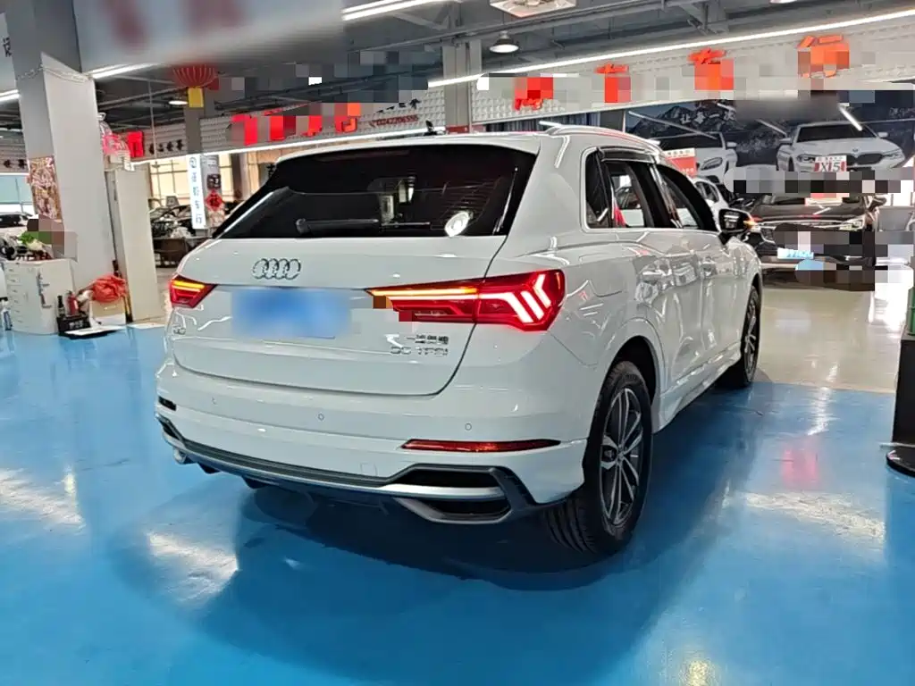Audi Q3 — фото 7