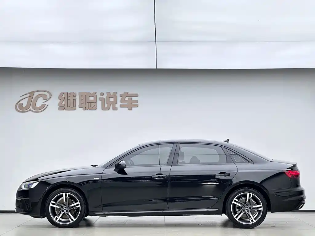 Audi A4L — фото 3