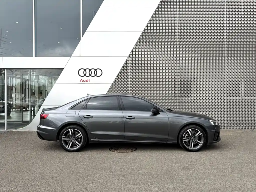 Audi A4L — фото 3