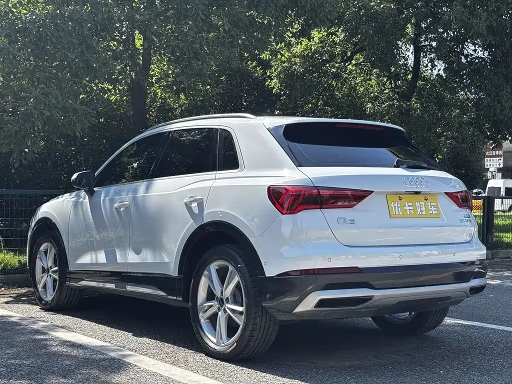 Audi Q3 — фото 6