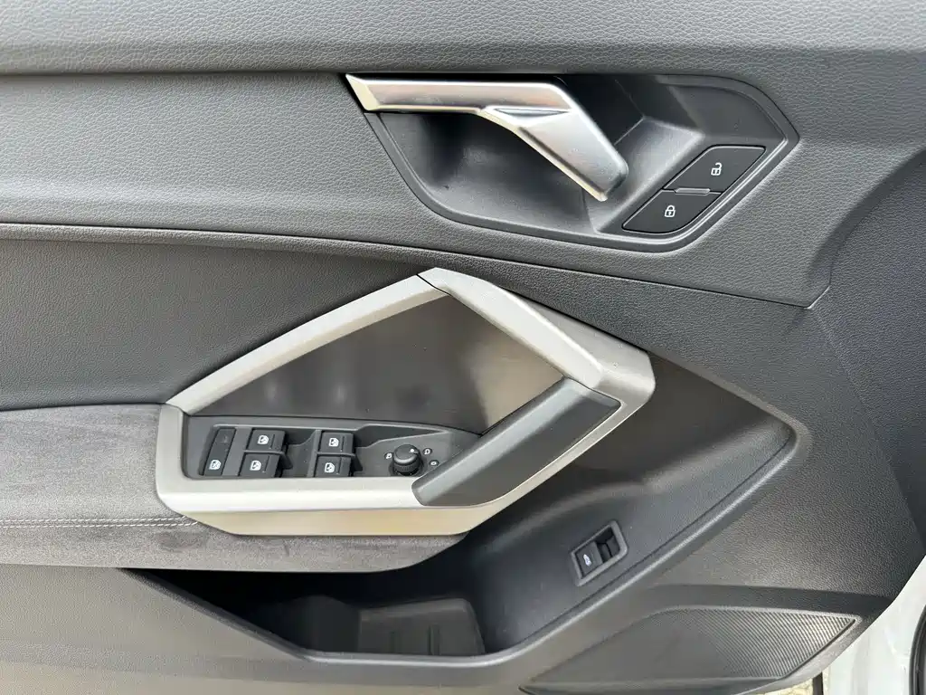 Audi Q3 — фото 20