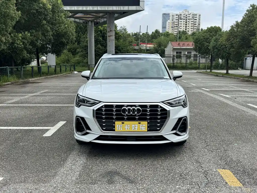 Audi Q3 — фото 5