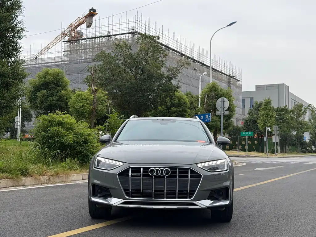 Audi A4 (Import) — фото 2