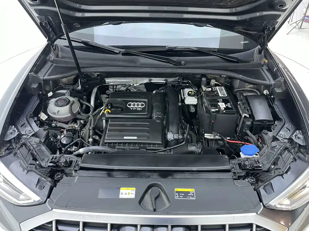 Audi Q3 — фото 28