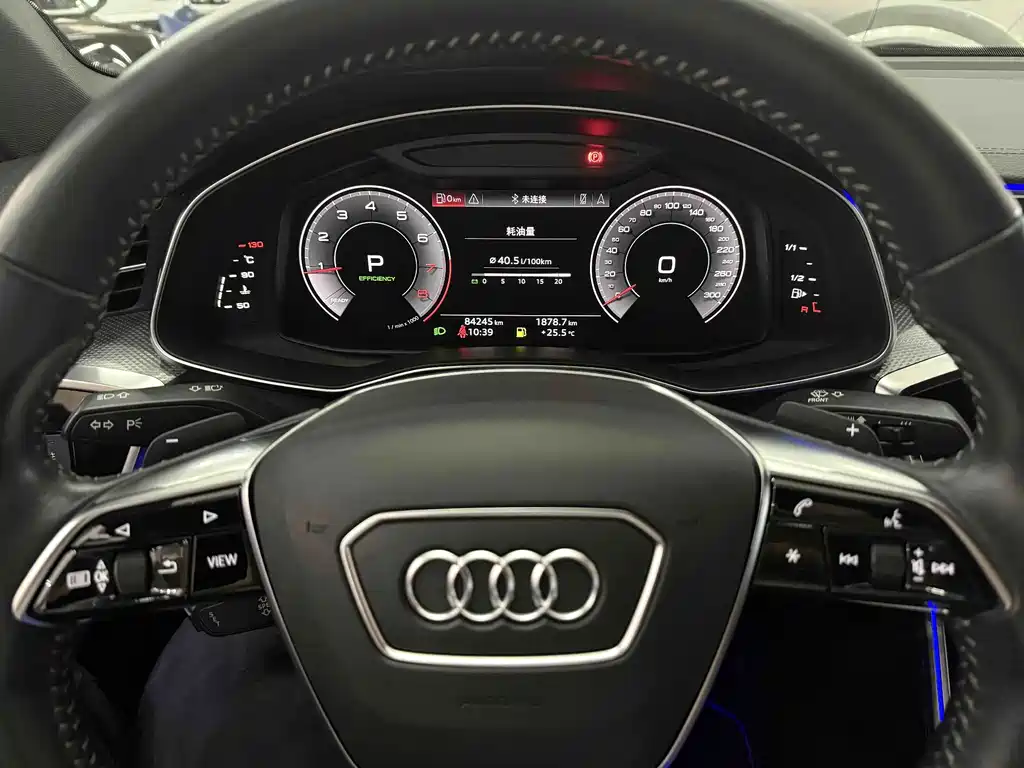 Audi A6L — фото 11