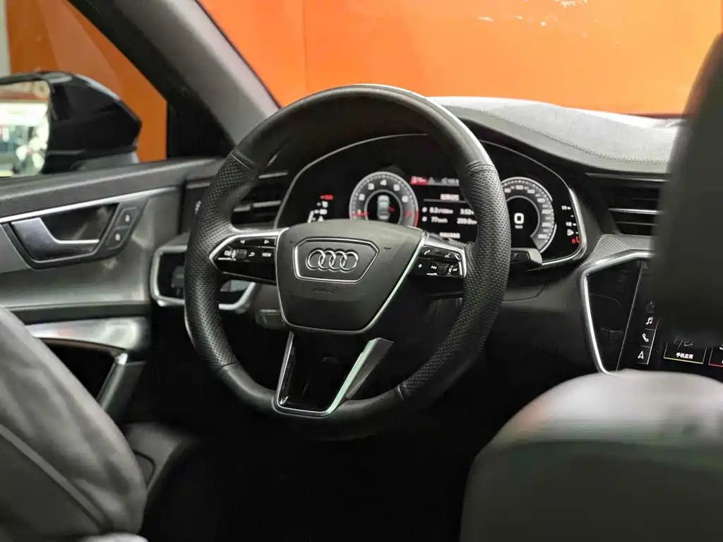 Audi A6L — фото 14