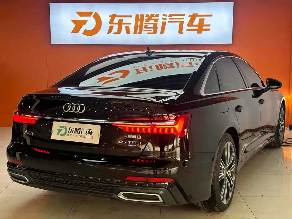 Audi A6L — фото 5