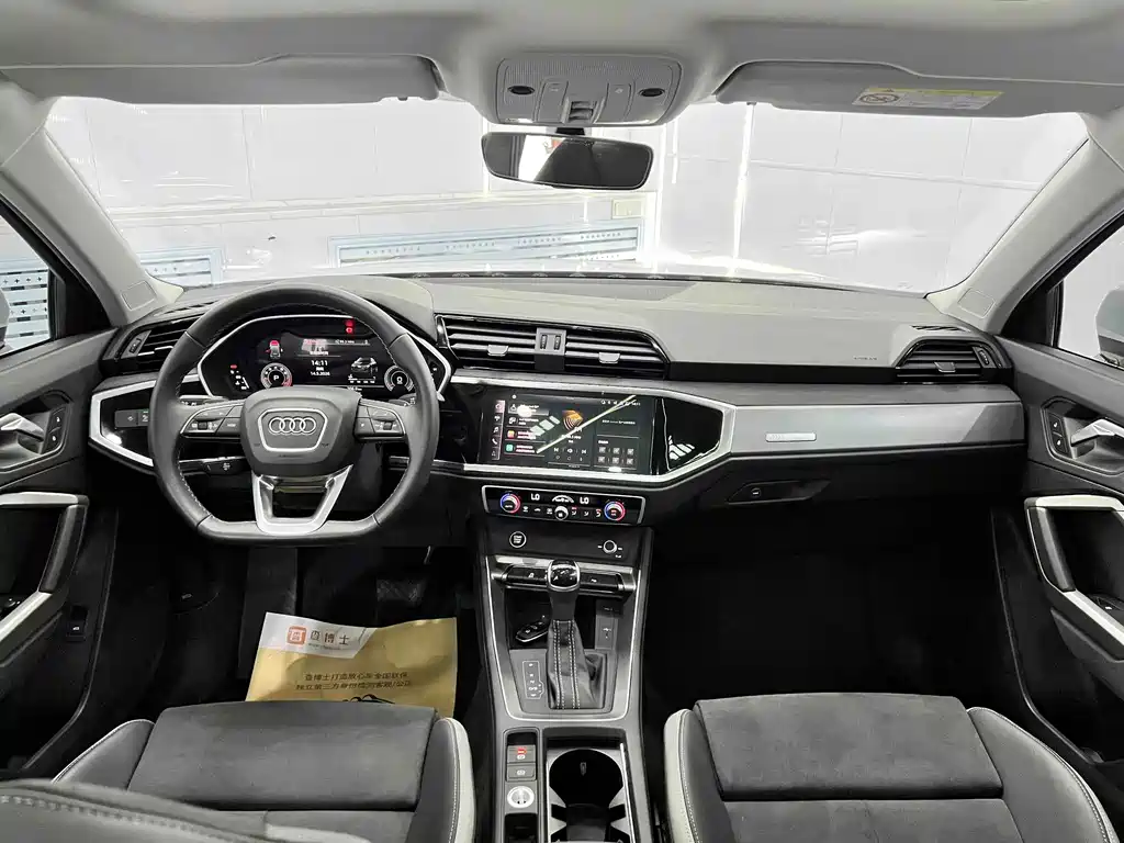 Audi Q3 — фото 15