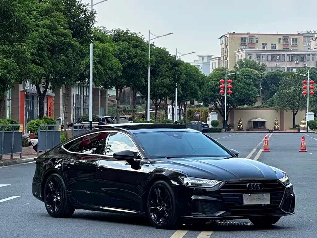 Audi A7 — фото 2