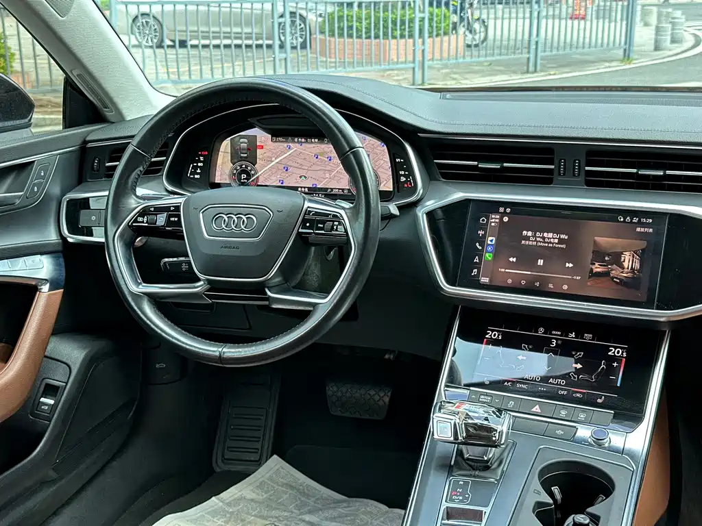 Audi A7 — фото 26